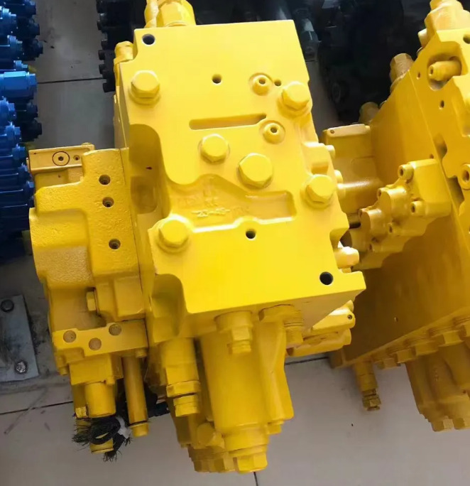 KOMATSU - Válvula para Excavadora: foto 3 KOMATSU - Válvula para Excavadora: foto 3