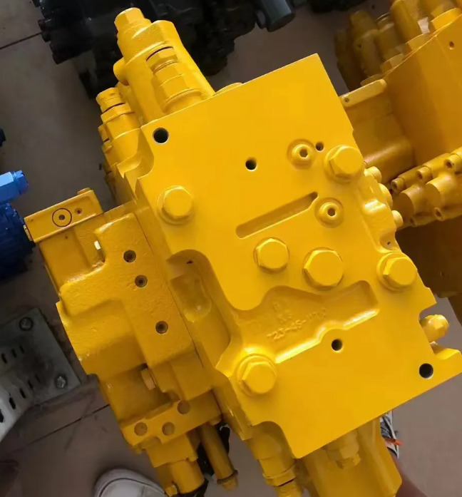 KOMATSU - Válvula para Excavadora: foto 4 KOMATSU - Válvula para Excavadora: foto 4