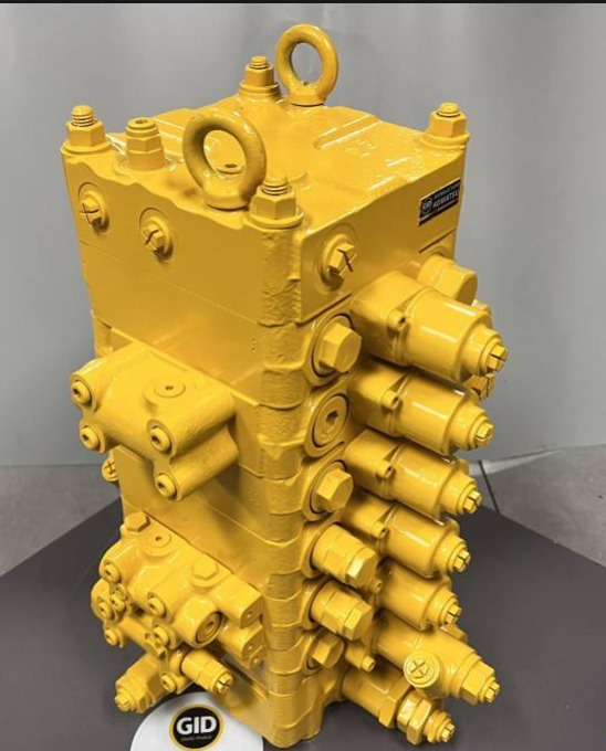 KOMATSU pc130-7 - Válvula hidráulica para Excavadora: foto 1 KOMATSU pc130-7 - Válvula hidráulica para Excavadora: foto 1
