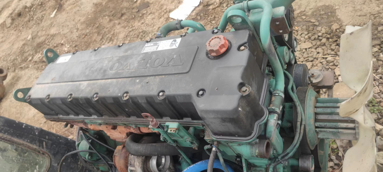 VOLVO D12D - Motor para Excavadora: foto 2 VOLVO D12D - Motor para Excavadora: foto 2