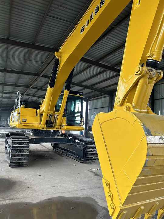 90% New KOMATSU PC450-8 Used Excavator Construction Excavators, Strong Power, Low Price, and Very Good Quality - Excavadora de cadenas: foto 4 90% New KOMATSU PC450-8 Used Excavator Construction Excavators, Strong Power, Low Price, and Very Good Quality - Excavadora de cadenas: foto 4