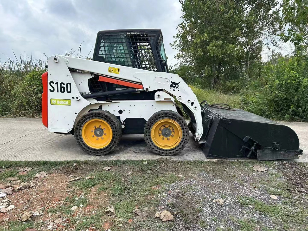 BOBCAT Second-hand Excellent Skidsteer Bobcat S160 - Minicargadora: foto 2 BOBCAT Second-hand Excellent Skidsteer Bobcat S160 - Minicargadora: foto 2