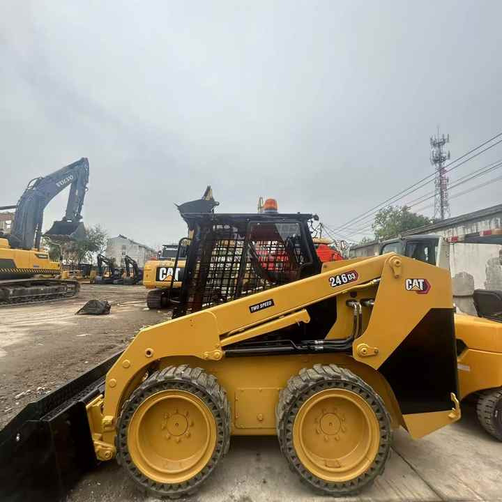 High Quality Used Cat 246D3 Excavator with Low Working Hoursand Best Price  Used Cat 246D3 Machine with  Cheap Price for Sale - Minicargadora: foto 1 High Quality Used Cat 246D3 Excavator with Low Working Hoursand Best Price  Used Cat 246D3 Machine with  Cheap Price for Sale - Minicargadora: foto 1