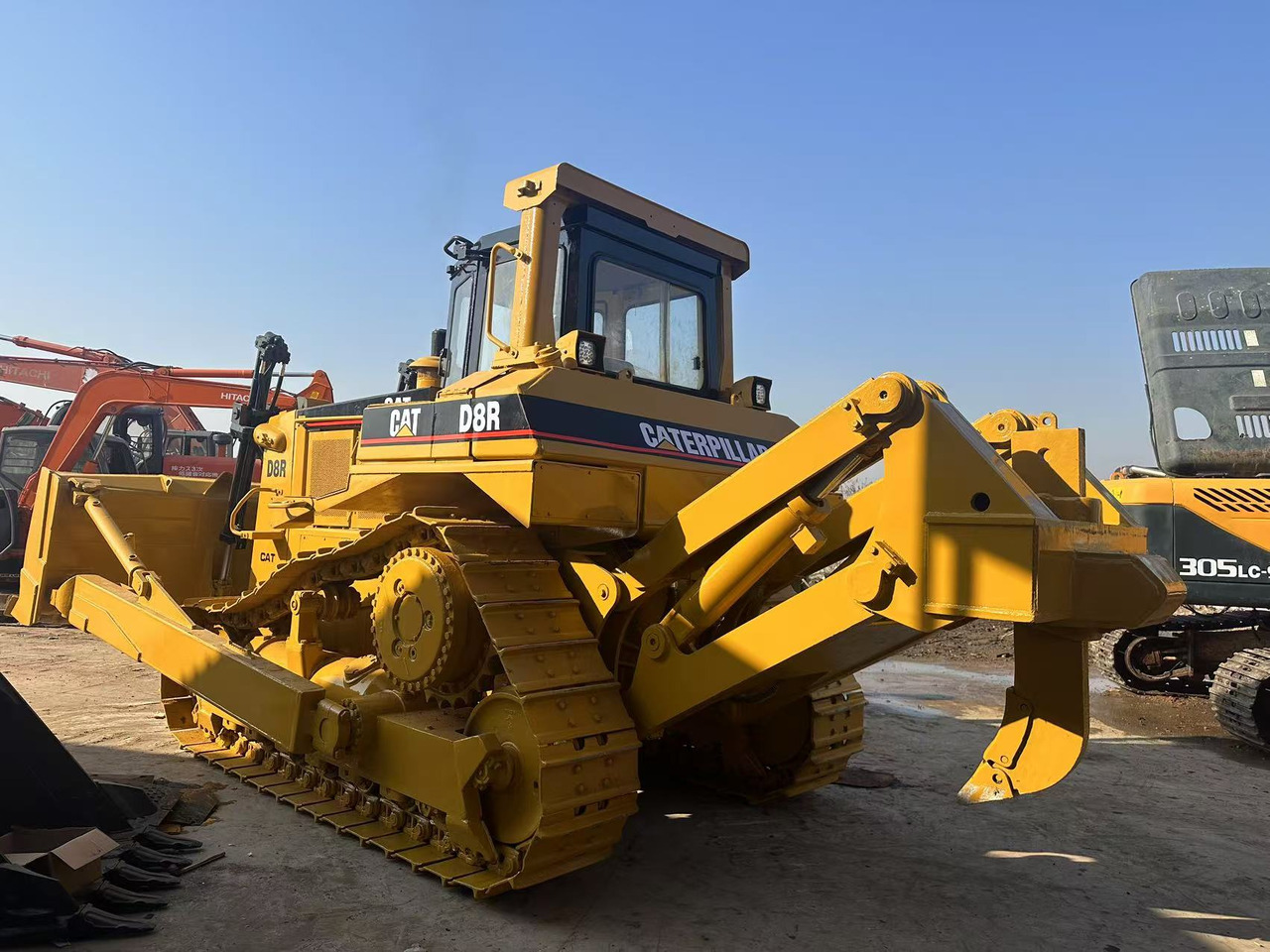 CATERPILLAR Used Bulldozer D8R Hotsale D6R D7G - Maquinaria de construcción: foto 2 CATERPILLAR Used Bulldozer D8R Hotsale D6R D7G - Maquinaria de construcción: foto 2