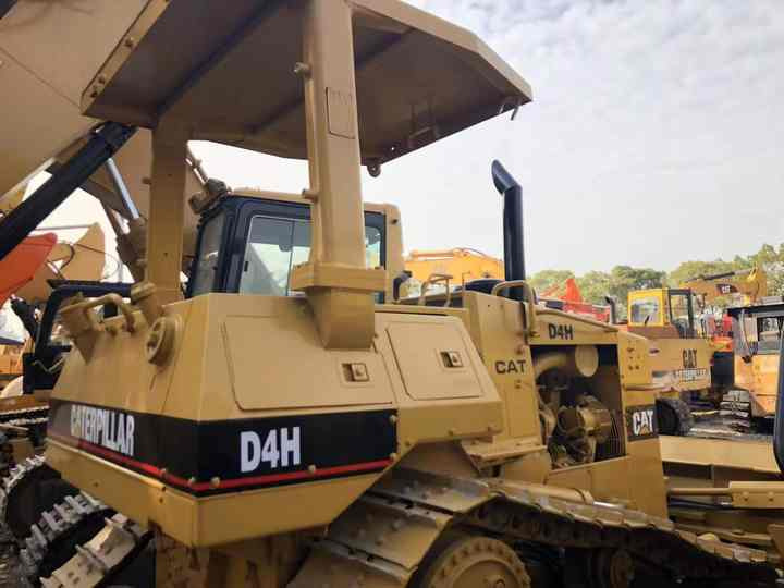 Nice Condition D4h Cat Bulldozer CAT Used Dozer for Sale - Bulldozer: foto 4 Nice Condition D4h Cat Bulldozer CAT Used Dozer for Sale - Bulldozer: foto 4