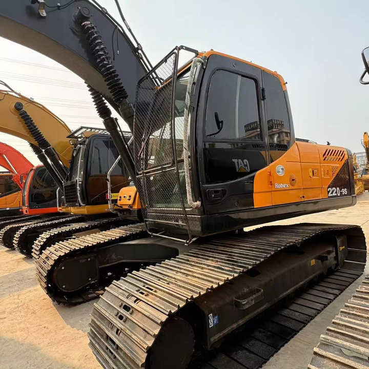 Used 22 Ton Korea Brand Hyundai 220LC-9S Used Excavator for Sale Hyundai 210 215 220 305 Excavators for Sale in China - Excavadora: foto 1 Used 22 Ton Korea Brand Hyundai 220LC-9S Used Excavator for Sale Hyundai 210 215 220 305 Excavators for Sale in China - Excavadora: foto 1