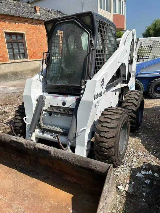 Used Bob Cat Bob Cat S300 Used Skid Steer Wheel Loader Multifunctional Track Loaders Bobcat - Cargadora de ruedas: foto 2 Used Bob Cat Bob Cat S300 Used Skid Steer Wheel Loader Multifunctional Track Loaders Bobcat - Cargadora de ruedas: foto 2