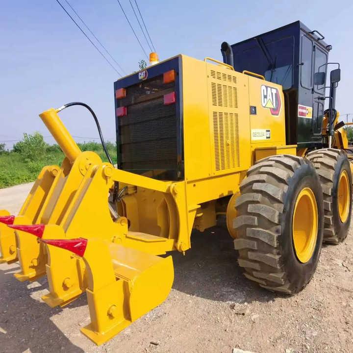 Used Caterpillar CAT 140k Land Road Motor Grader CAT140k Used Grader Cheap Price for Sale - Grader: foto 2 Used Caterpillar CAT 140k Land Road Motor Grader CAT140k Used Grader Cheap Price for Sale - Grader: foto 2