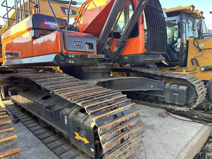Excavadora de cadenas Used Digger DOOSAN DX300 Construction Machinery Construction Digger Used DOOSAN DX300 Cheap Excavator: foto 6 Excavadora de cadenas Used Digger DOOSAN DX300 Construction Machinery Construction Digger Used DOOSAN DX300 Cheap Excavator: foto 6