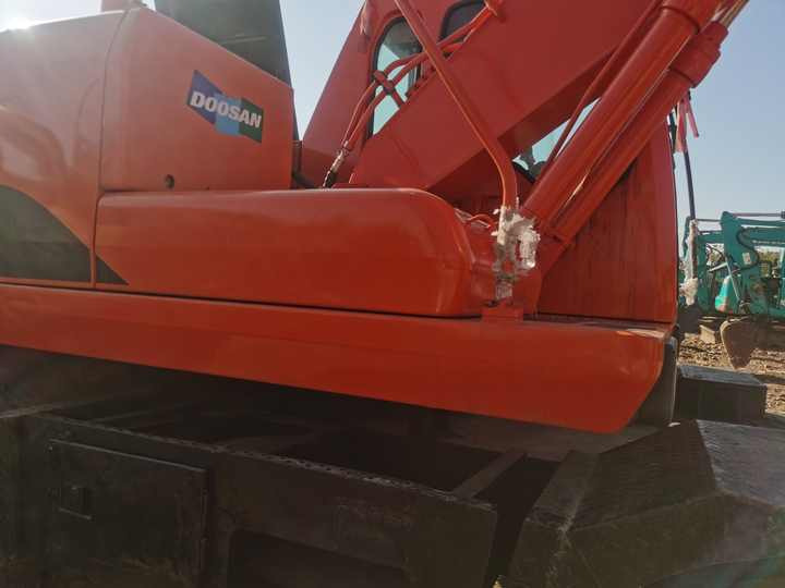 Used Digger Doosan Dh150w-7 Construction Machinery Construction Digger Used Doosan Dh150w-7 Cheap Excavator - Excavadora de cadenas: foto 5 Used Digger Doosan Dh150w-7 Construction Machinery Construction Digger Used Doosan Dh150w-7 Cheap Excavator - Excavadora de cadenas: foto 5