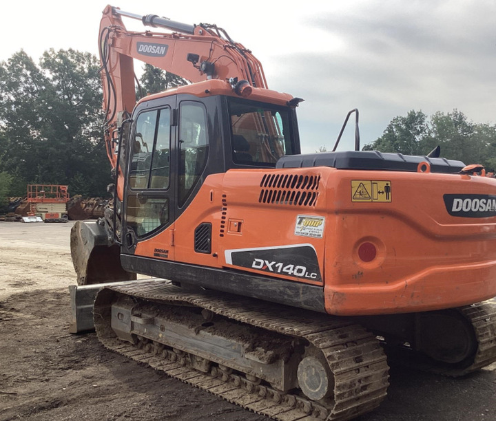 Used Excavator Doosan DX140 Excavators Mini Equipment Earth Moving Machinery Doosan Digger Excavator for Sale - Excavadora de cadenas: foto 5 Used Excavator Doosan DX140 Excavators Mini Equipment Earth Moving Machinery Doosan Digger Excavator for Sale - Excavadora de cadenas: foto 5