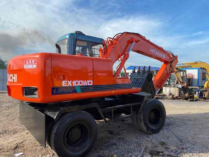 Used Hitachi Ex100WD Wheel Excavator for Sale Japan Made Hitachi Ex100wd Wheeled Excavator for Sale - Excavadora de ruedas: foto 4 Used Hitachi Ex100WD Wheel Excavator for Sale Japan Made Hitachi Ex100wd Wheeled Excavator for Sale - Excavadora de ruedas: foto 4