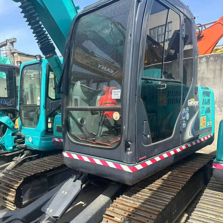 Used Kobelco Sk75-8 Mini Excavator in High Quality for Sale - Excavadora: foto 1 Used Kobelco Sk75-8 Mini Excavator in High Quality for Sale - Excavadora: foto 1