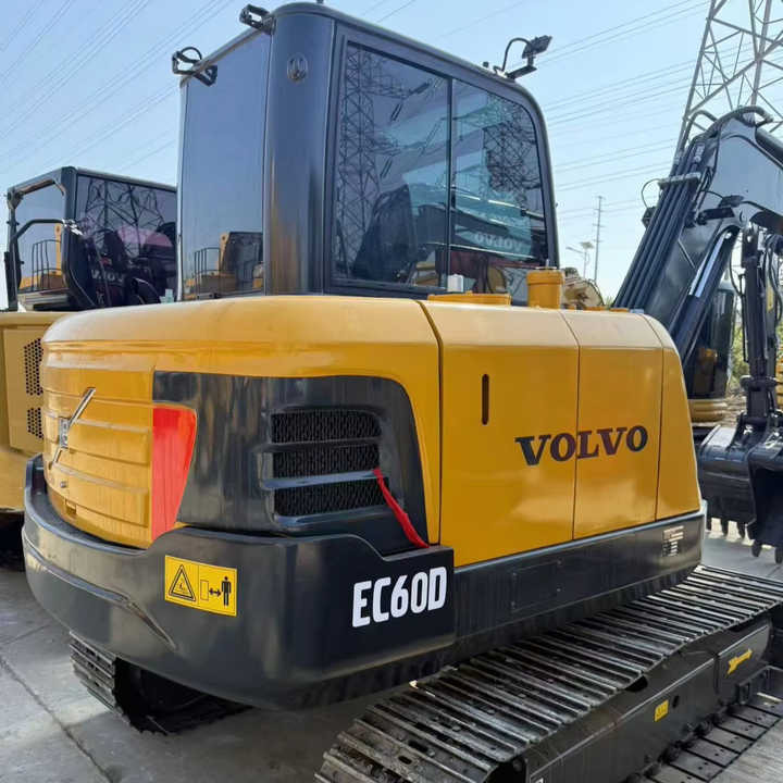 Used volvo Ec60 Mini 6tons Excavator in Stock for Sale - Excavadora de cadenas: foto 1 Used volvo Ec60 Mini 6tons Excavator in Stock for Sale - Excavadora de cadenas: foto 1