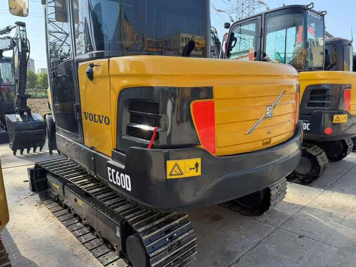 Used volvo Ec60 Mini 6tons Excavator in Stock for Sale - Excavadora de cadenas: foto 5 Used volvo Ec60 Mini 6tons Excavator in Stock for Sale - Excavadora de cadenas: foto 5