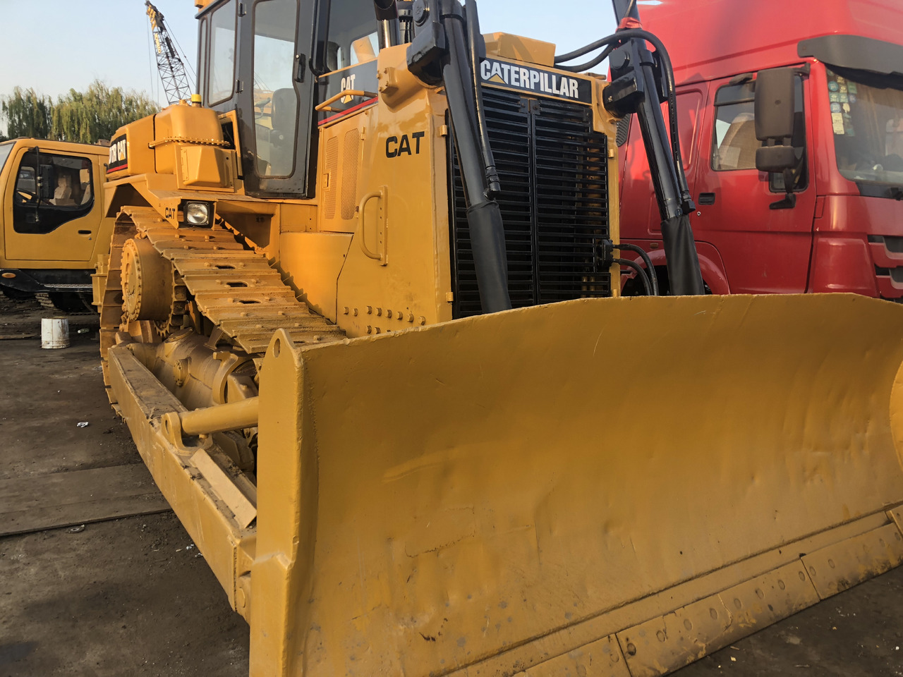 Used bulldozer CAT D7R high quality hotsale - Bulldozer: foto 3 Used bulldozer CAT D7R high quality hotsale - Bulldozer: foto 3