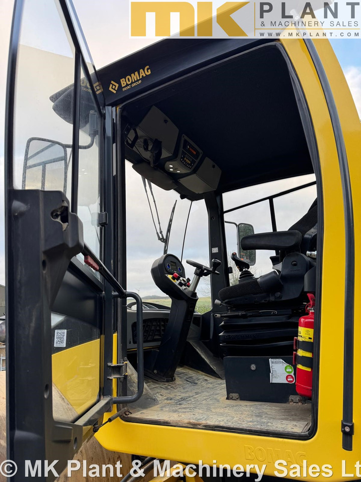 Rodillo BOMAG BW213D-5: foto 14