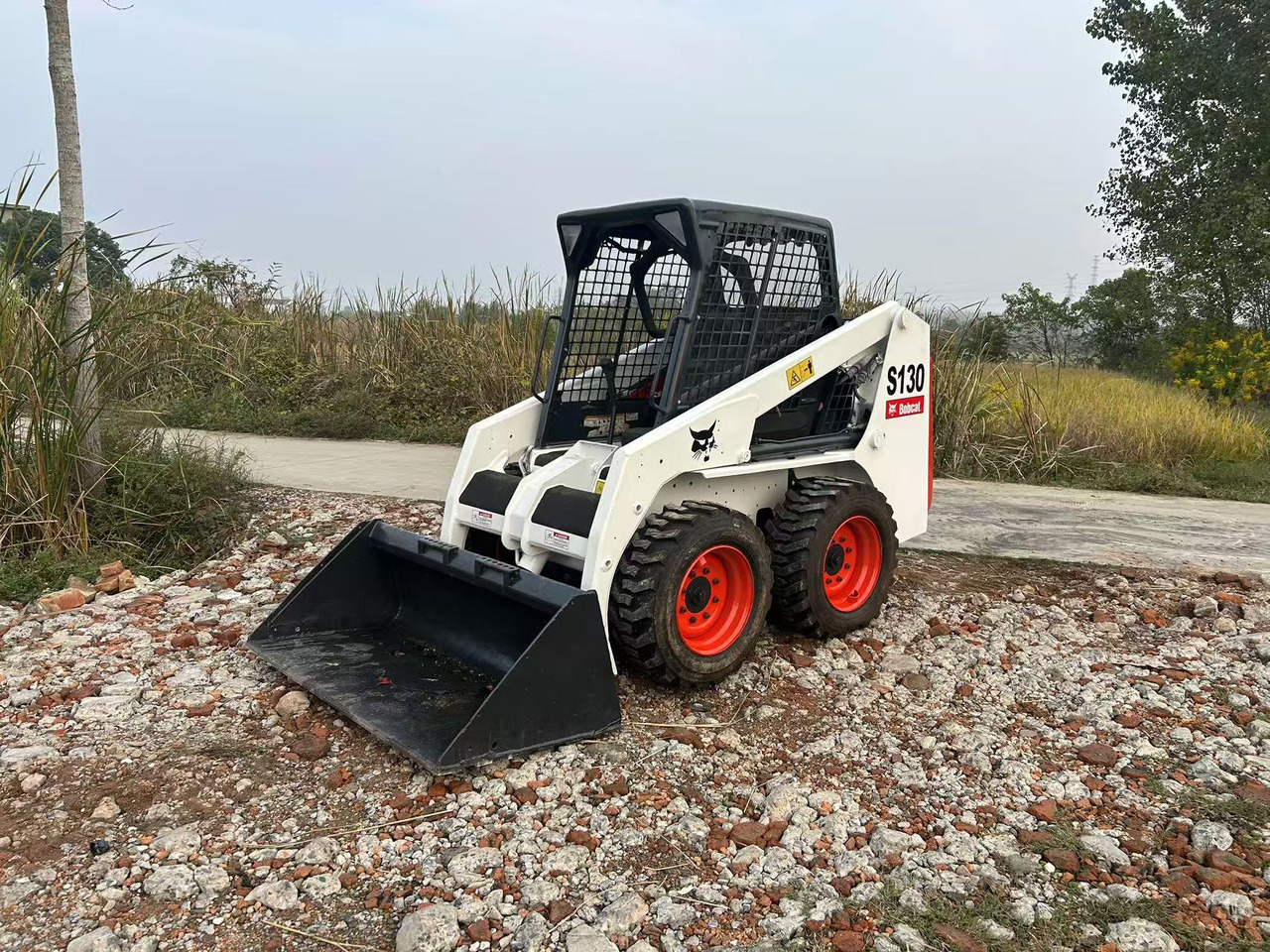 BOBCAT S130 - Minicargadora: foto 2 BOBCAT S130 - Minicargadora: foto 2
