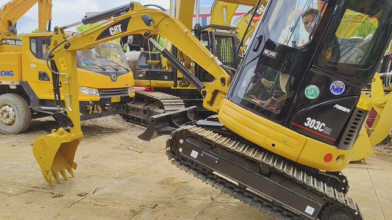 CATERPILLAR 303C - Miniexcavadora: foto 5 CATERPILLAR 303C - Miniexcavadora: foto 5