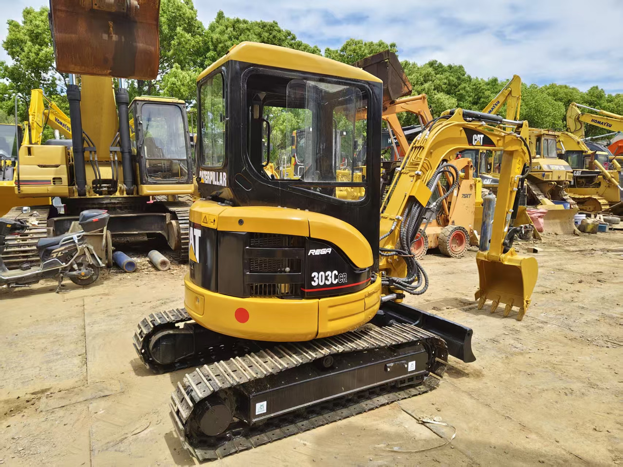 CATERPILLAR 303CR - Miniexcavadora: foto 4 CATERPILLAR 303CR - Miniexcavadora: foto 4