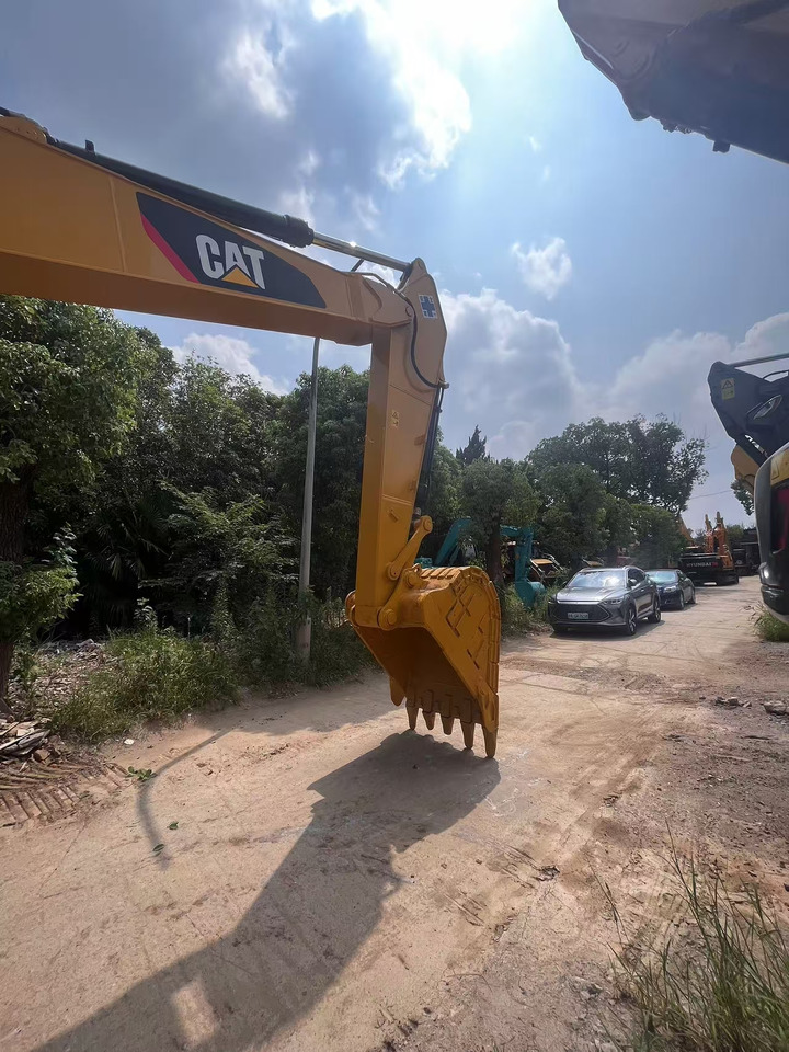 CATERPILLAR 323D2L - Excavadora de cadenas: foto 5 CATERPILLAR 323D2L - Excavadora de cadenas: foto 5