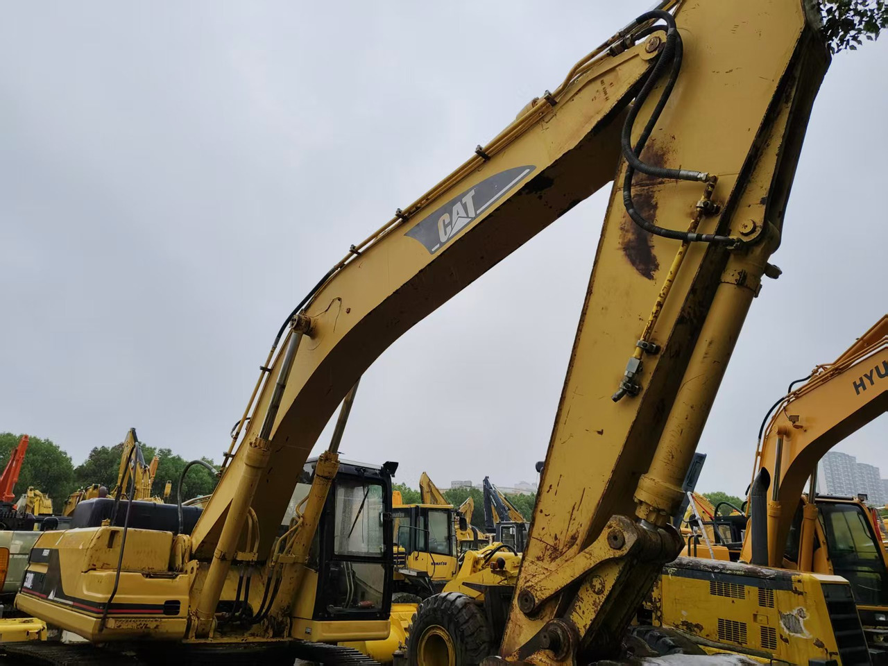 CATERPILLAR 330BL - Excavadora de cadenas: foto 3 CATERPILLAR 330BL - Excavadora de cadenas: foto 3