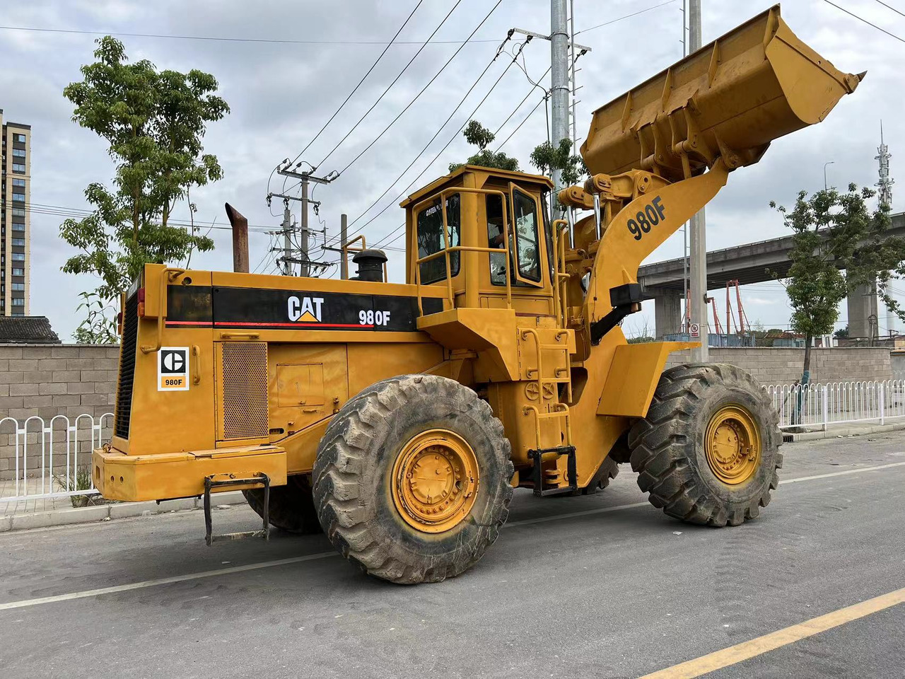 CATERPILLAR 980F - Cargadora de cadenas: foto 3 CATERPILLAR 980F - Cargadora de cadenas: foto 3