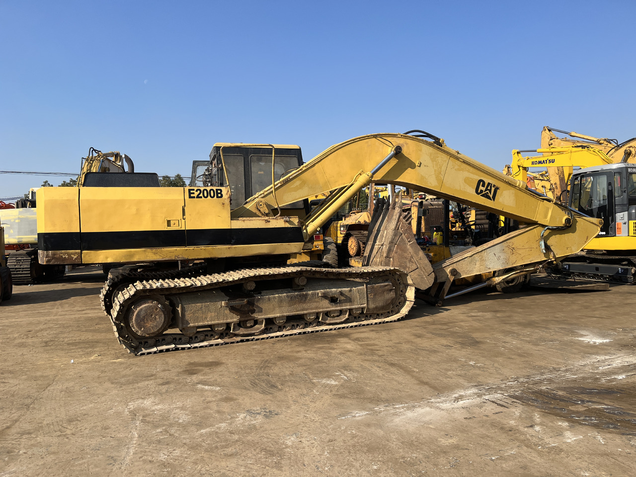 CATERPILLAR E200 - Excavadora de cadenas: foto 1 CATERPILLAR E200 - Excavadora de cadenas: foto 1