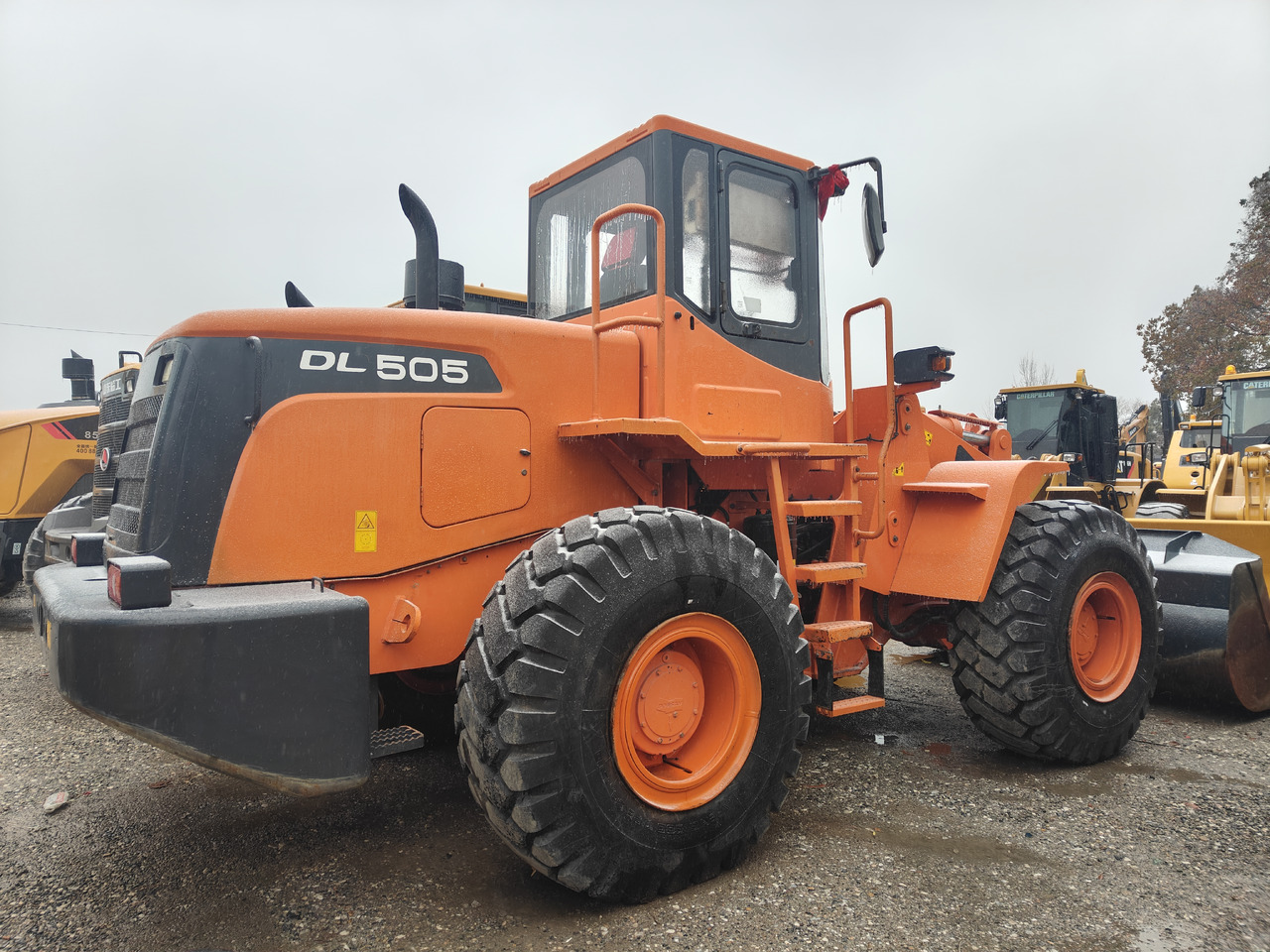 DOOSAN DL505 - Cargadora de ruedas: foto 2 DOOSAN DL505 - Cargadora de ruedas: foto 2