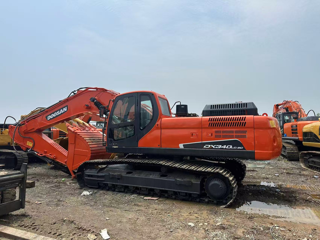 DOOSAN DX340LC-9C - Excavadora de cadenas: foto 2 DOOSAN DX340LC-9C - Excavadora de cadenas: foto 2