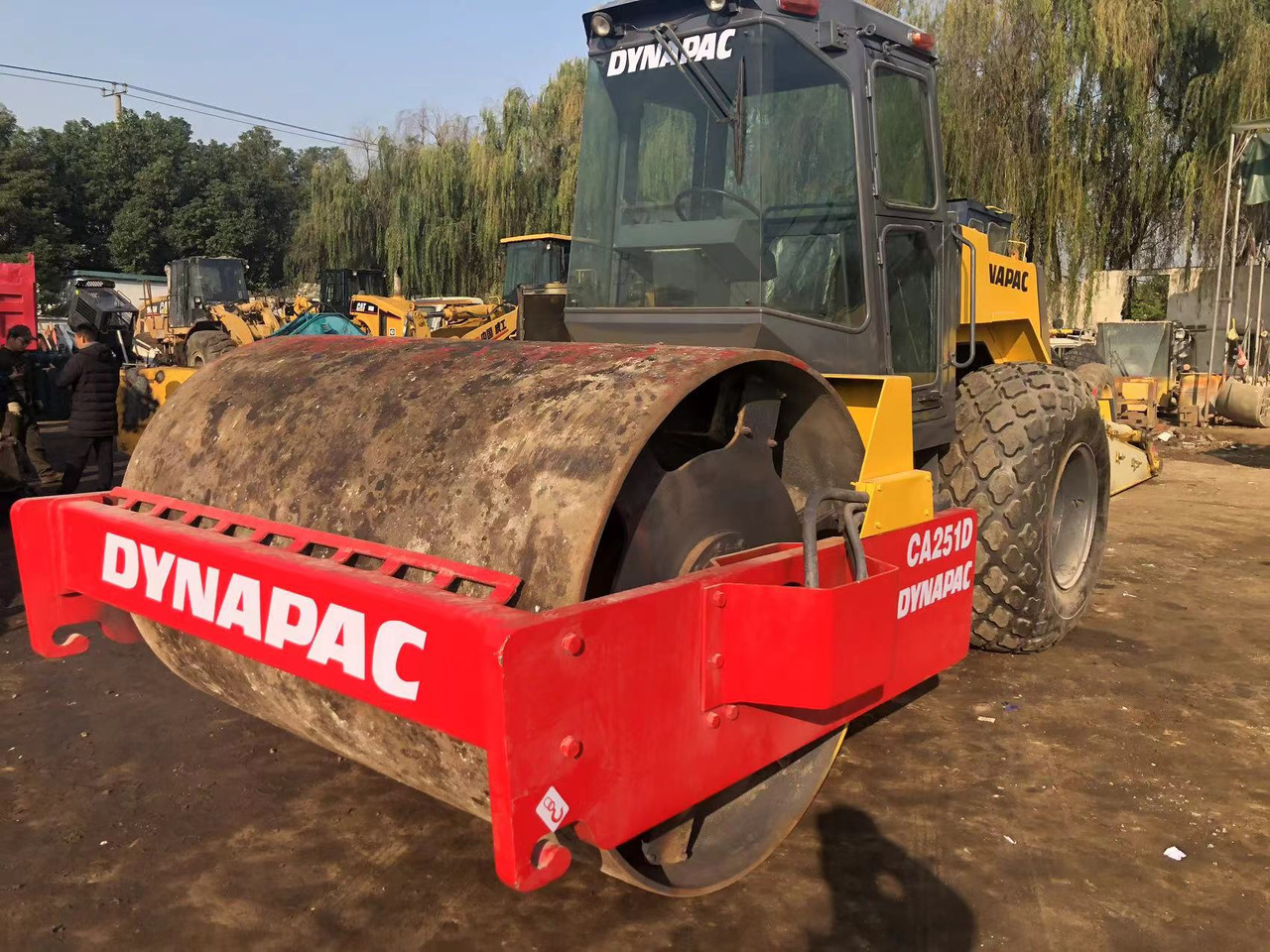 DYNAPAC CA251D - Apisonadora de asfalto: foto 3 DYNAPAC CA251D - Apisonadora de asfalto: foto 3