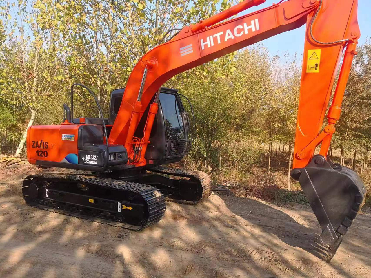 HITACHI ZX120 - Excavadora de cadenas: foto 4 HITACHI ZX120 - Excavadora de cadenas: foto 4