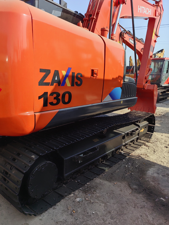 HITACHI ZX130 - Excavadora de cadenas: foto 2 HITACHI ZX130 - Excavadora de cadenas: foto 2