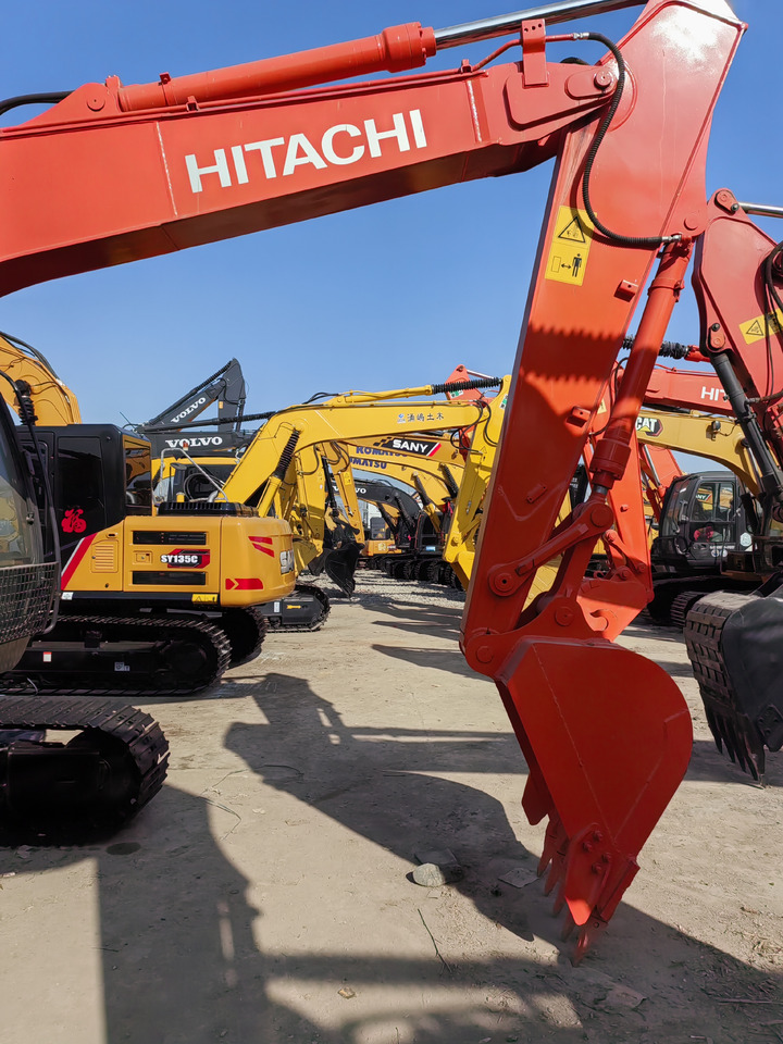 HITACHI ZX130 - Excavadora de cadenas: foto 3 HITACHI ZX130 - Excavadora de cadenas: foto 3