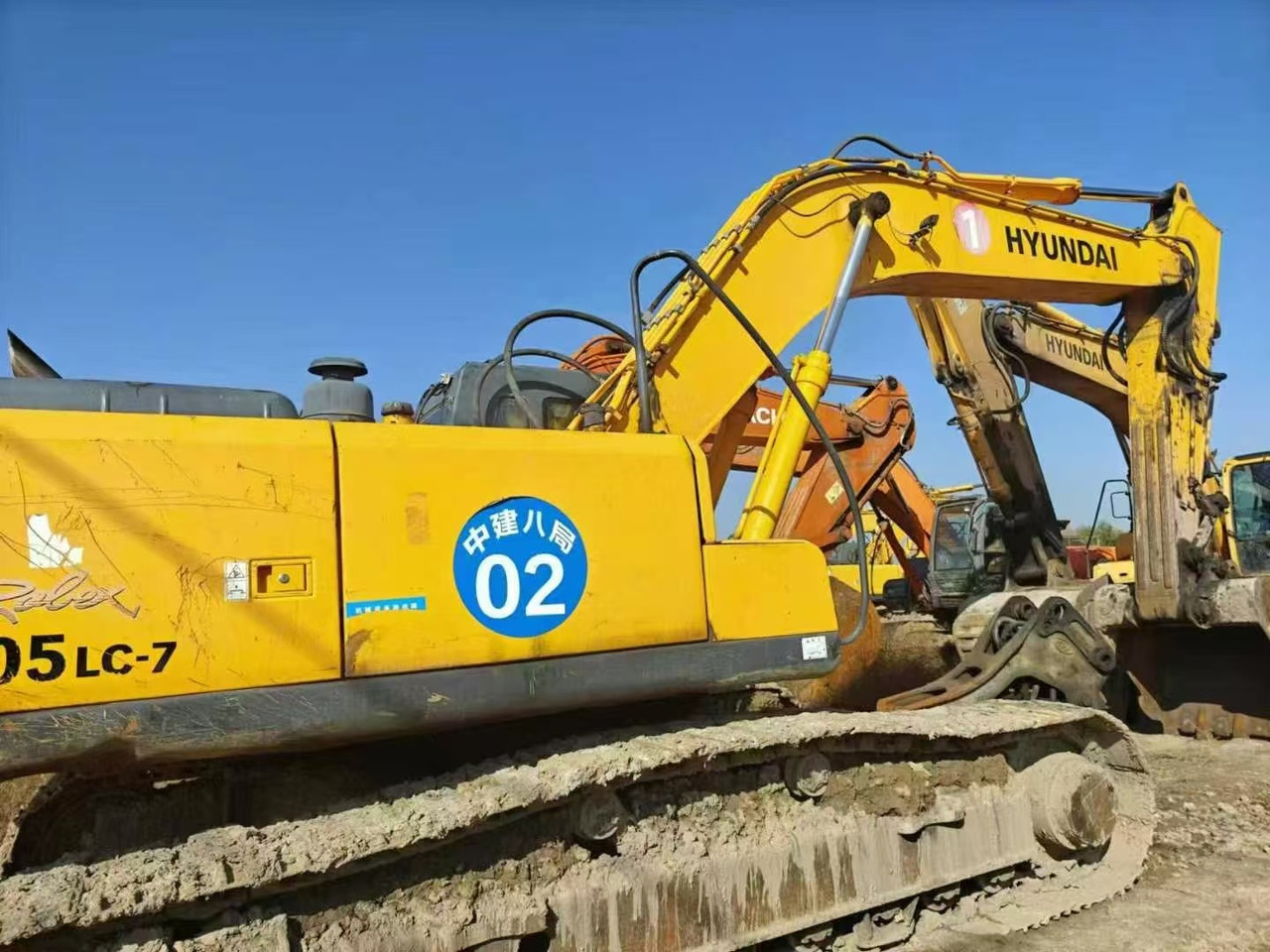 HYUNDAI R305LC-7 - Excavadora de cadenas: foto 1 HYUNDAI R305LC-7 - Excavadora de cadenas: foto 1