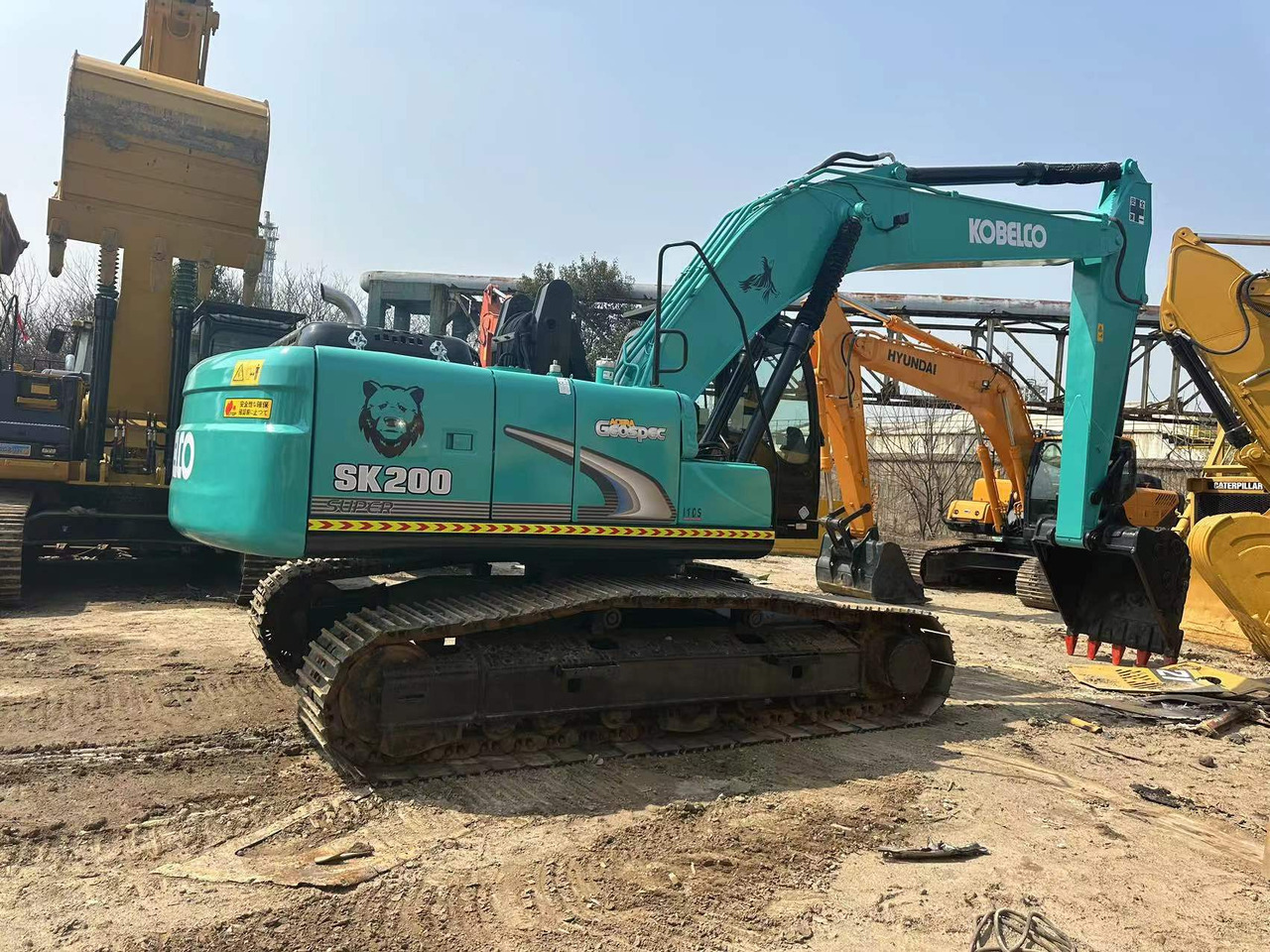 KOBELCO SK200-8 - Excavadora de cadenas: foto 2 KOBELCO SK200-8 - Excavadora de cadenas: foto 2
