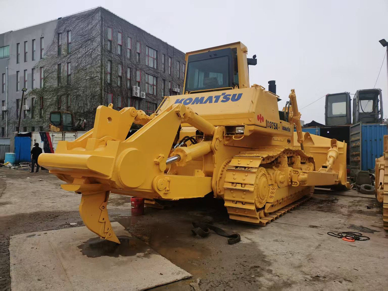 KOMATSU D375 - Bulldozer: foto 5 KOMATSU D375 - Bulldozer: foto 5