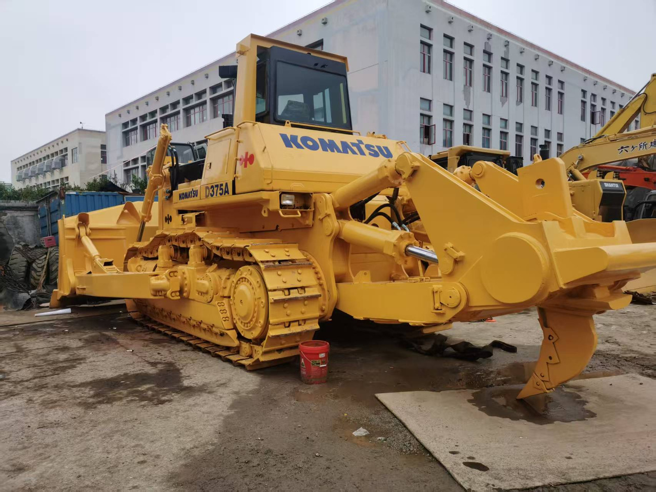 KOMATSU D375 - Bulldozer: foto 4 KOMATSU D375 - Bulldozer: foto 4