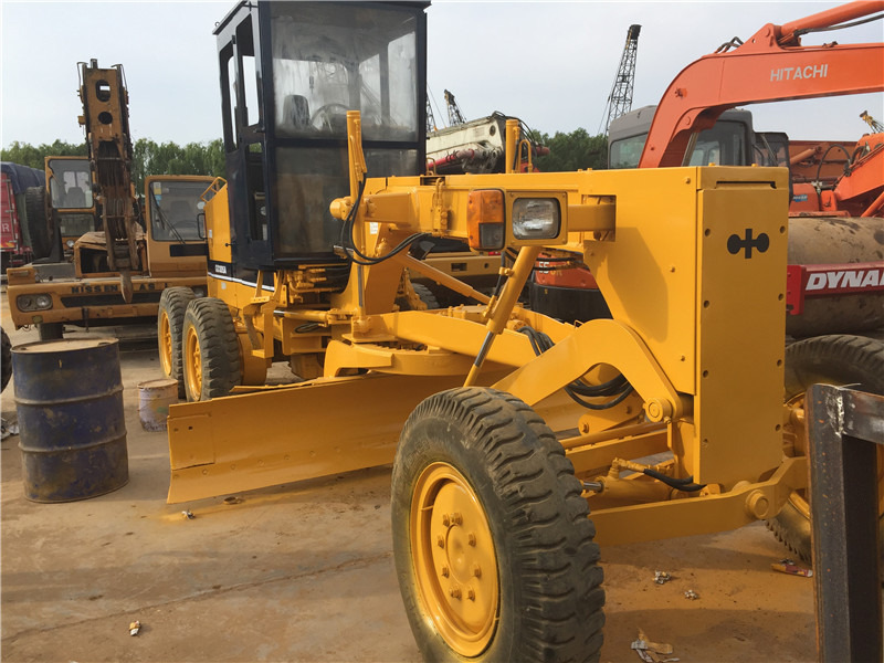 KOMATSU GD305 - Grader: foto 1 KOMATSU GD305 - Grader: foto 1