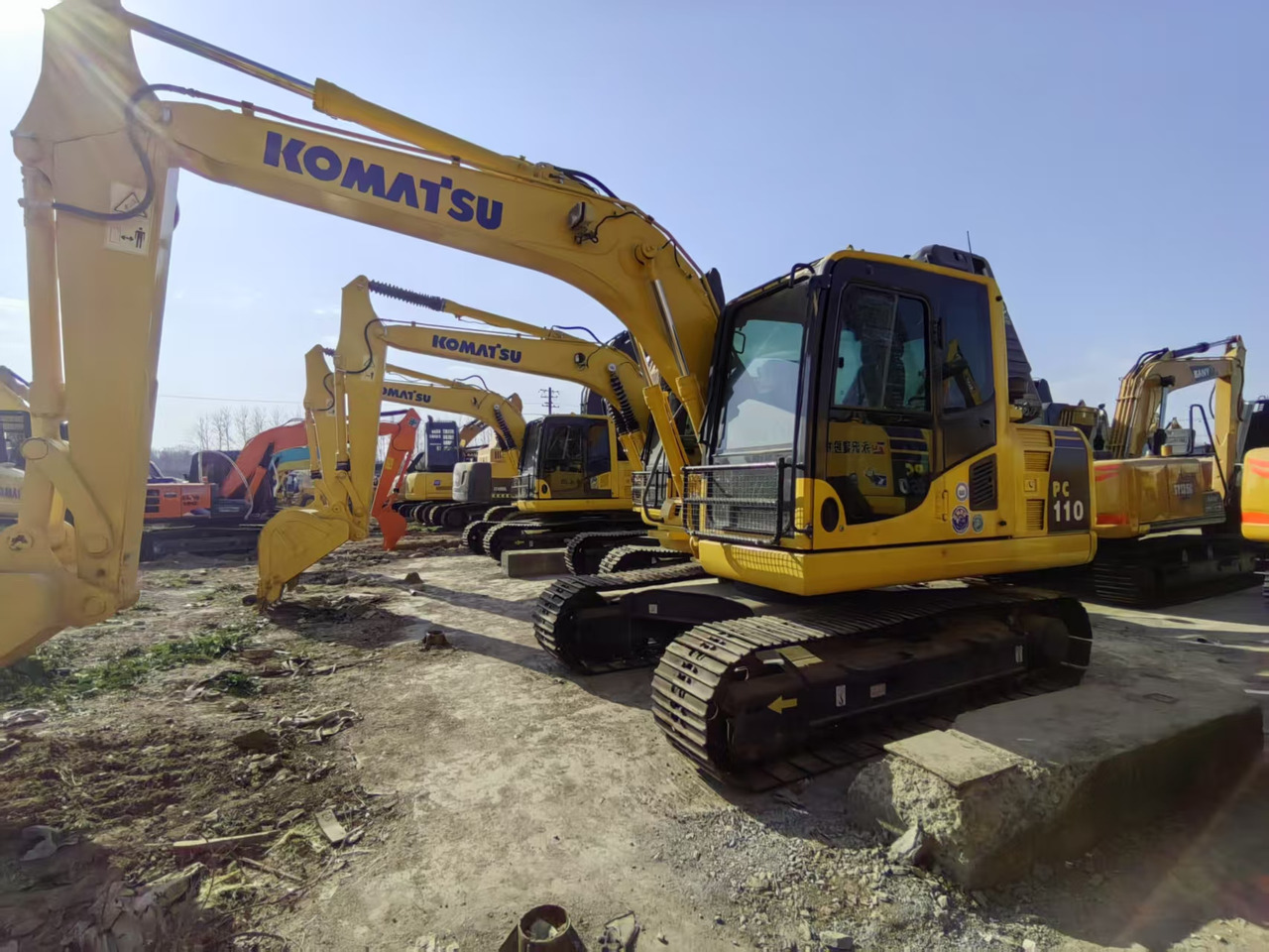 KOMATSU PC110-7 - Excavadora de cadenas: foto 2 KOMATSU PC110-7 - Excavadora de cadenas: foto 2