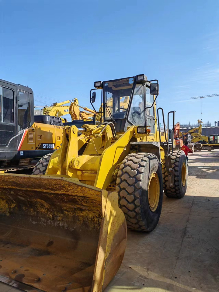 KOMATSU WA320-3 - Cargadora de ruedas: foto 2 KOMATSU WA320-3 - Cargadora de ruedas: foto 2