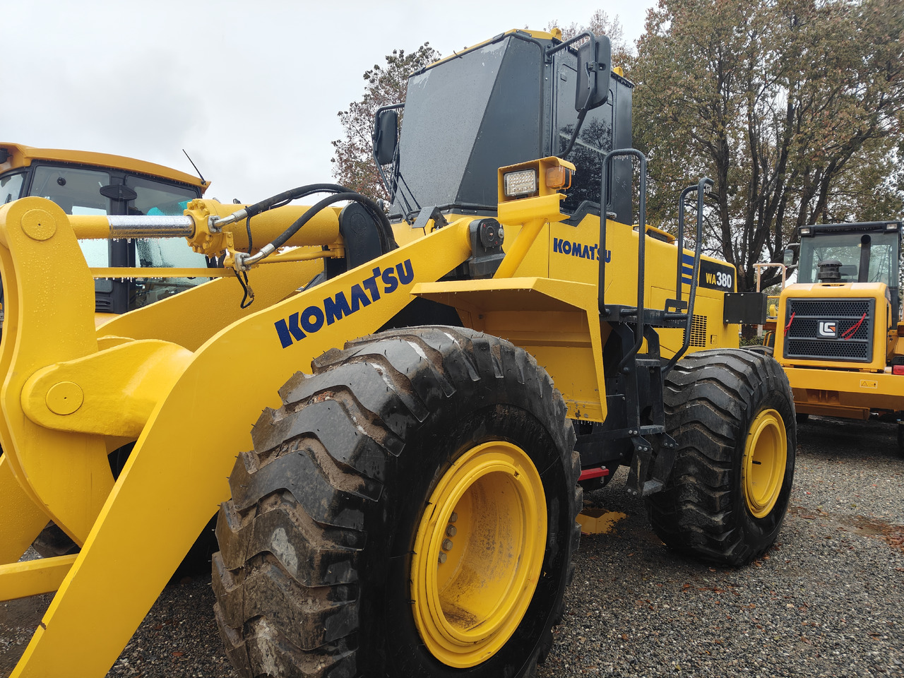 KOMATSU WA380-3 - Cargadora de ruedas: foto 4 KOMATSU WA380-3 - Cargadora de ruedas: foto 4