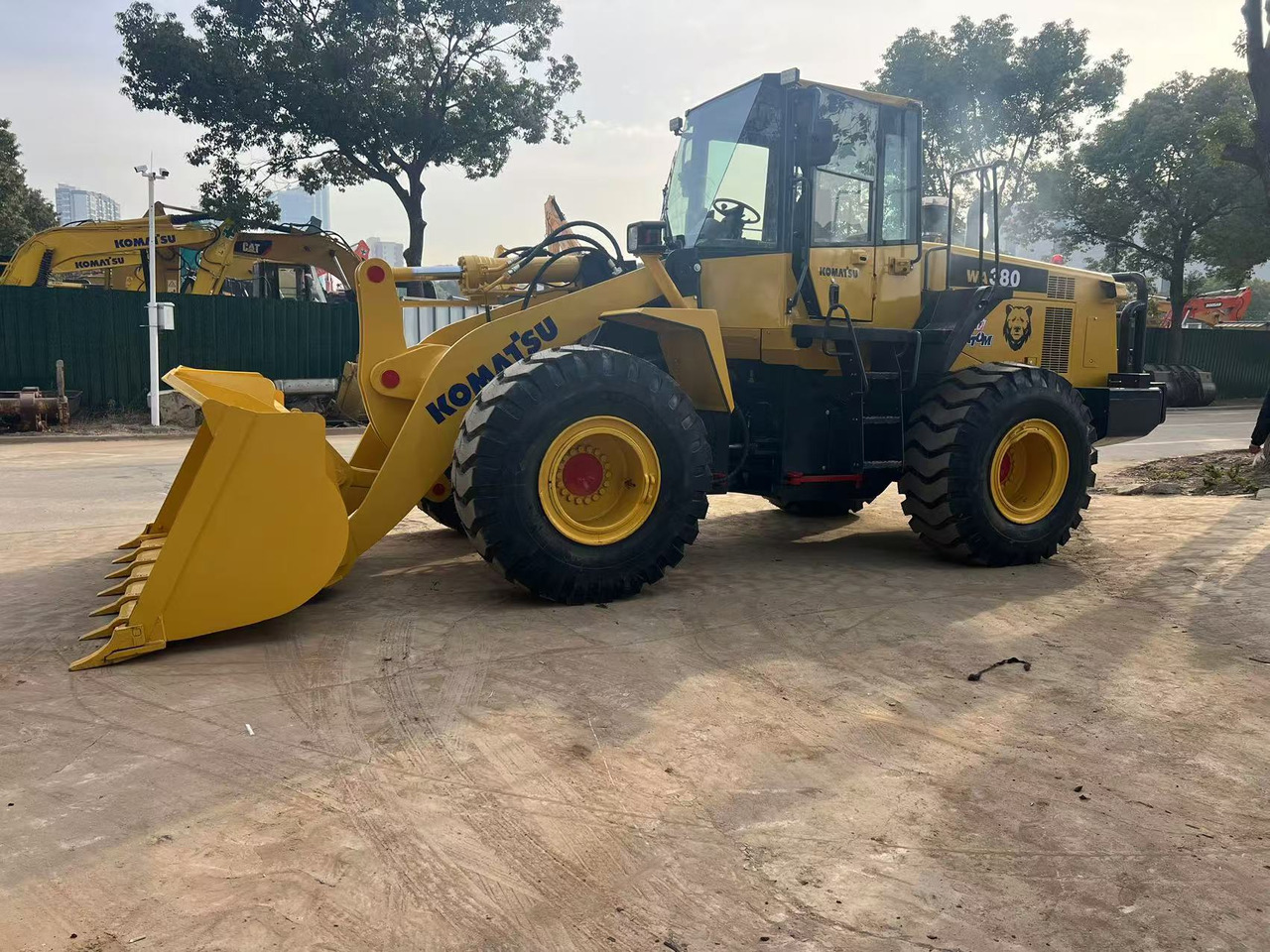 KOMATSU WA380-6 - Cargadora de ruedas: foto 4 KOMATSU WA380-6 - Cargadora de ruedas: foto 4