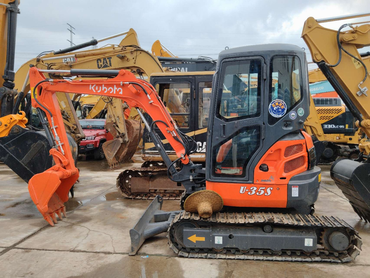 KUBOTA U35 - Miniexcavadora: foto 1 KUBOTA U35 - Miniexcavadora: foto 1