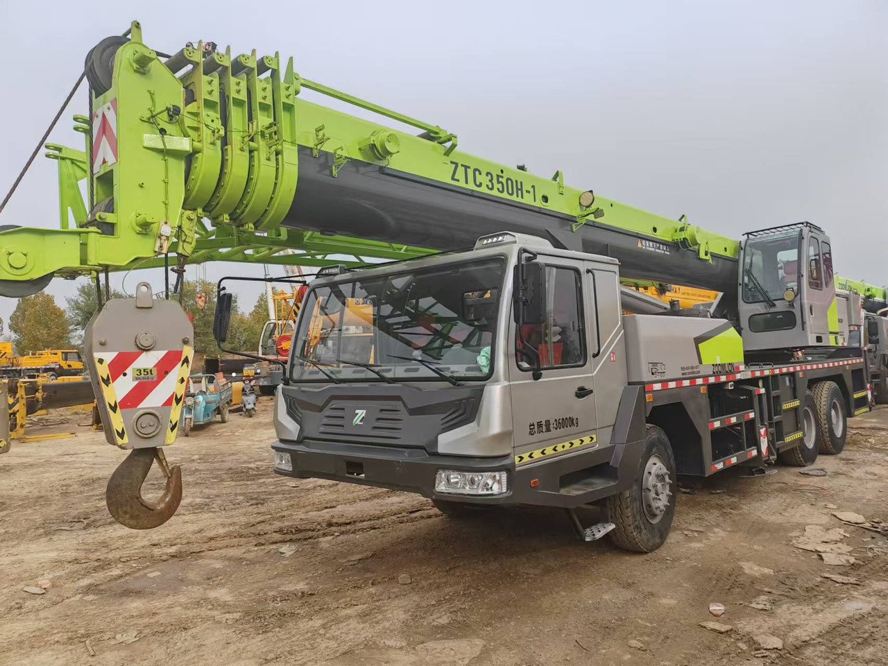 ZOOMLION ZTC350H - Autogrúa: foto 1 ZOOMLION ZTC350H - Autogrúa: foto 1