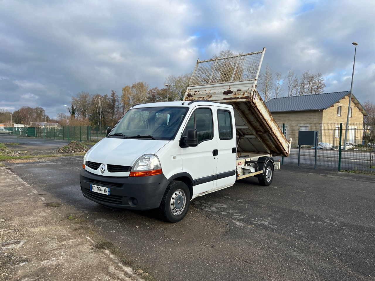 RENAULT Master Benne Double cabine DCi 120 7 Places - Furgoneta basculante: foto 1 RENAULT Master Benne Double cabine DCi 120 7 Places - Furgoneta basculante: foto 1
