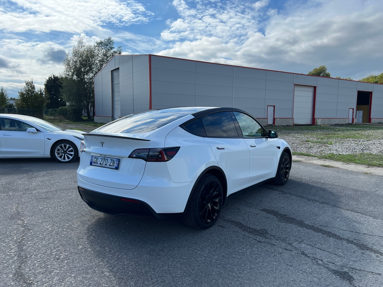 TESLA Model Y – Autopilot – Covering Carbon – Jante 20” - SUV/ Todoterreno: foto 2 TESLA Model Y – Autopilot – Covering Carbon – Jante 20” - SUV/ Todoterreno: foto 2