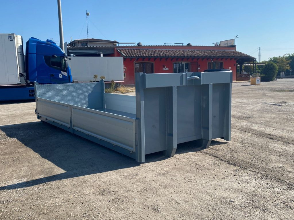 CONTAINER A PIANALE CON PIANTONI RIMOVIBILI IN FER - Contenedor de gancho: foto 2 CONTAINER A PIANALE CON PIANTONI RIMOVIBILI IN FER - Contenedor de gancho: foto 2