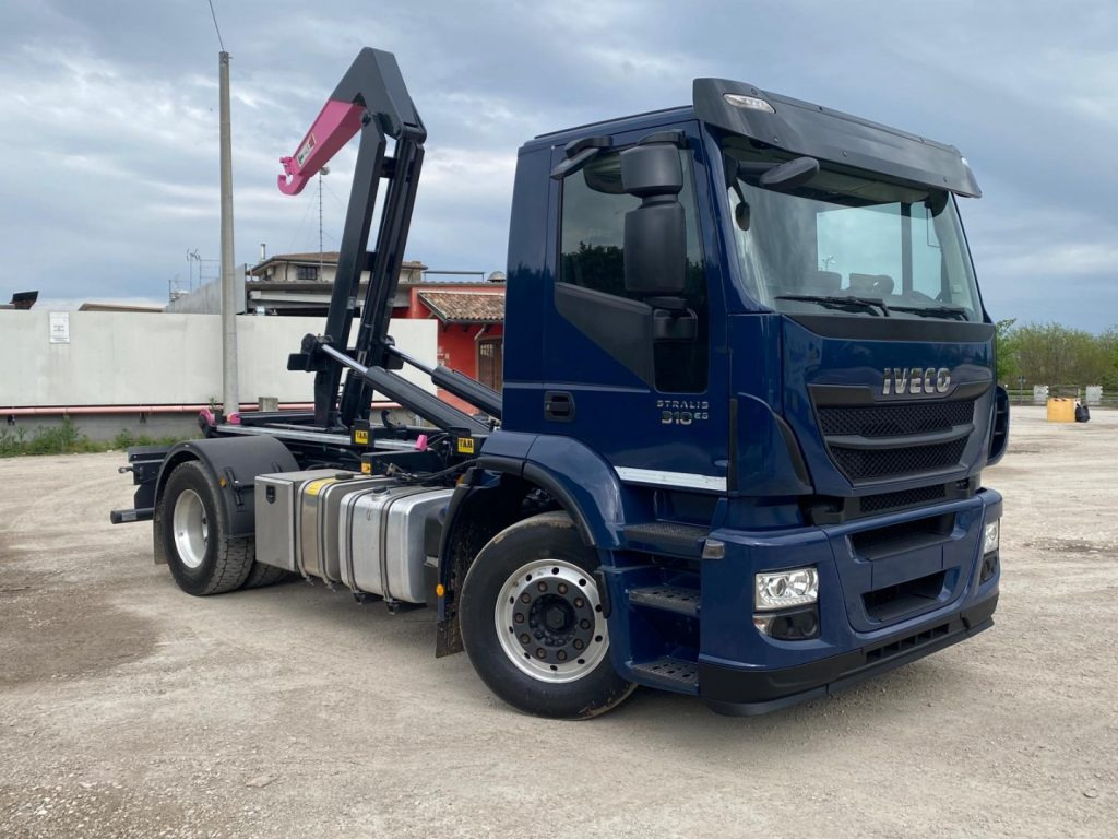 IVECO STRALIS 310 SCARRABILE FULL PNEUMATICO - Camión multibasculante: foto 2 IVECO STRALIS 310 SCARRABILE FULL PNEUMATICO - Camión multibasculante: foto 2