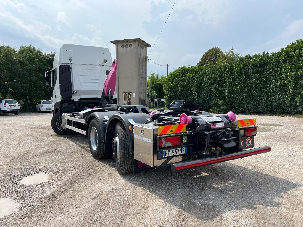 IVECO STRALIS 510 SCARRABILE - Camión multibasculante: foto 5 IVECO STRALIS 510 SCARRABILE - Camión multibasculante: foto 5